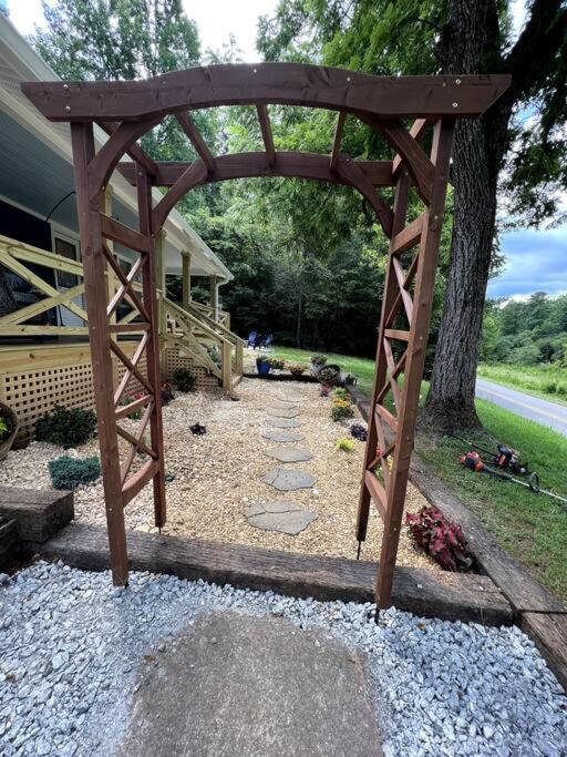 Riverside Relaxer W/Hot Tub+Fire Pit +Wifi & View 프랭클린 외부 사진