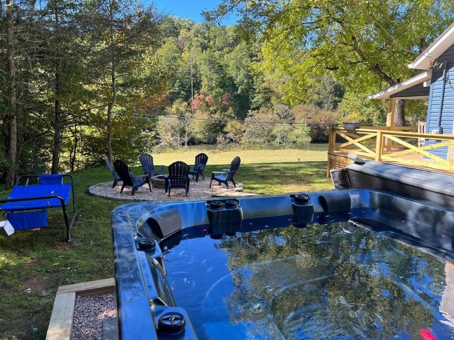 Riverside Relaxer W/Hot Tub+Fire Pit +Wifi & View 프랭클린 외부 사진