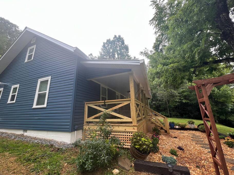 Riverside Relaxer W/Hot Tub+Fire Pit +Wifi & View 프랭클린 외부 사진